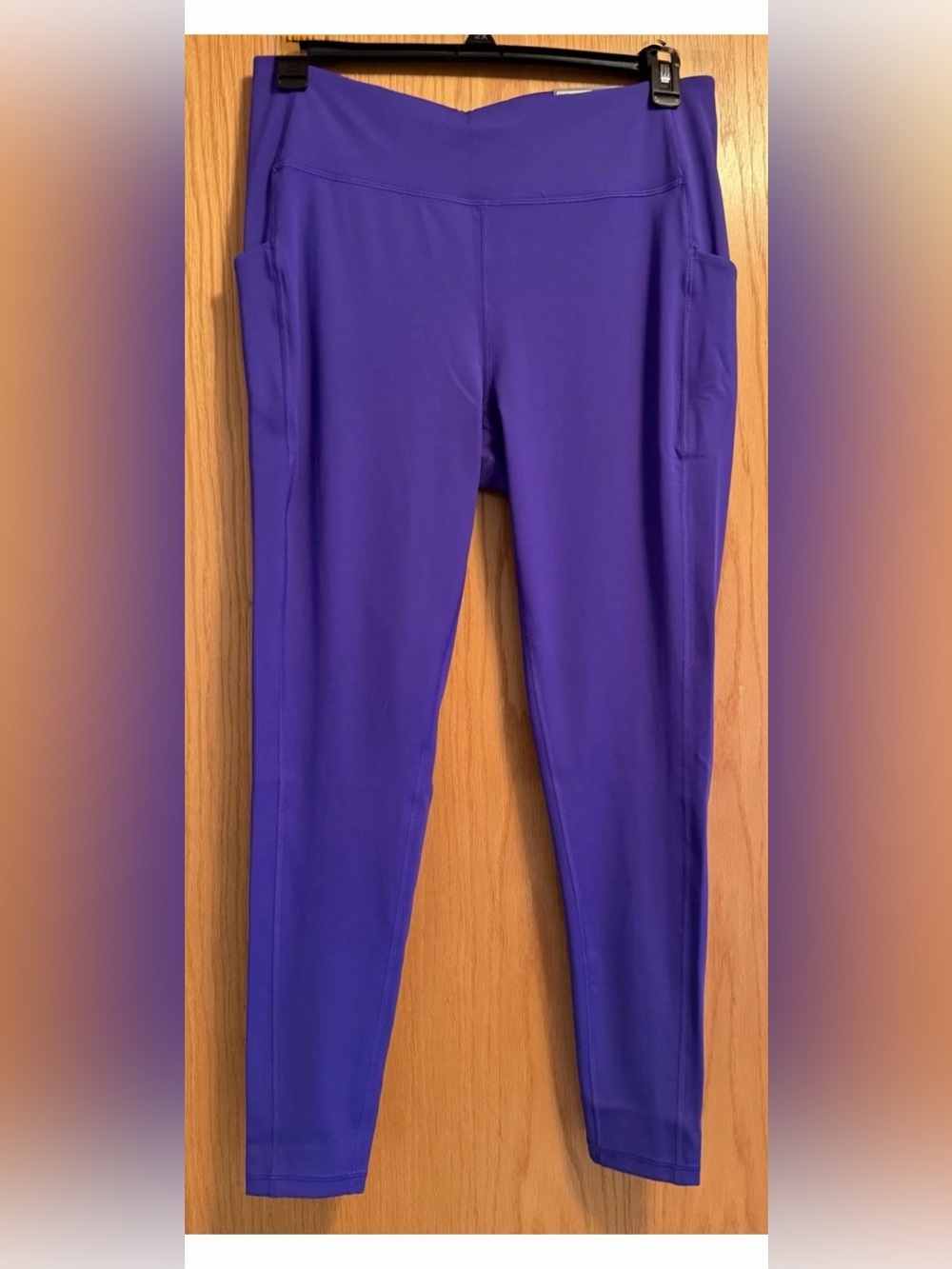 Womens Plus 1X Tek Gear Legging High Rise Pants NWT Wicking Stretch
Purple yoga